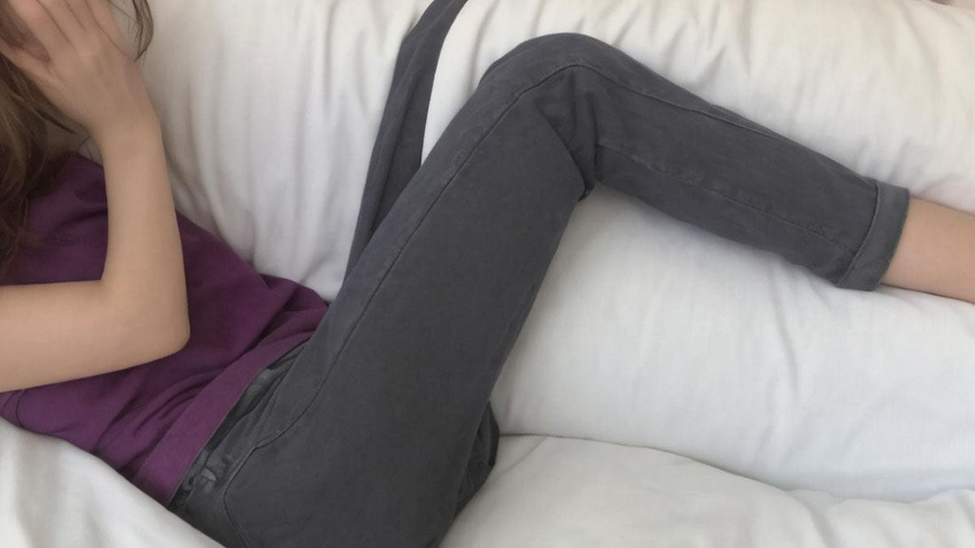 pillow-in-between-women-legs