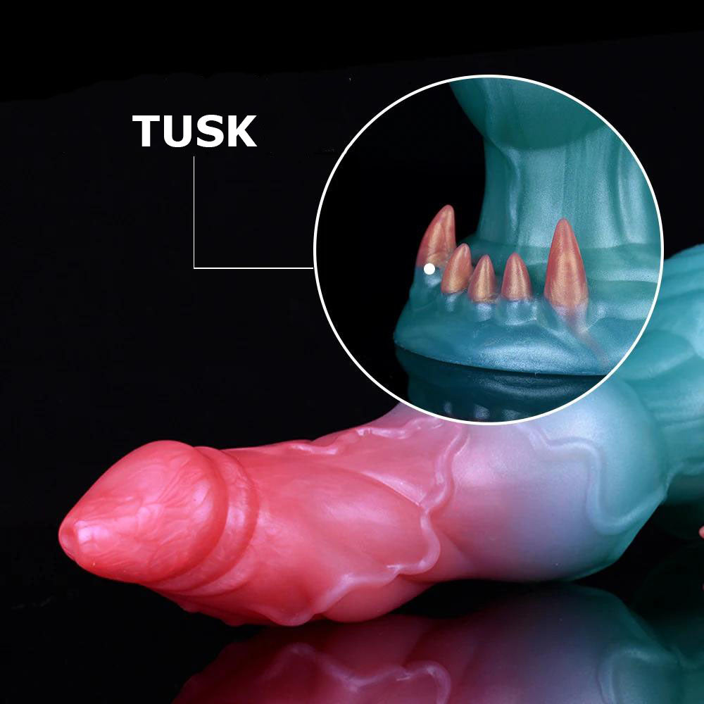 NNSX-tusk-knotted-realistic-dildo-tusk-detail-on-the-base